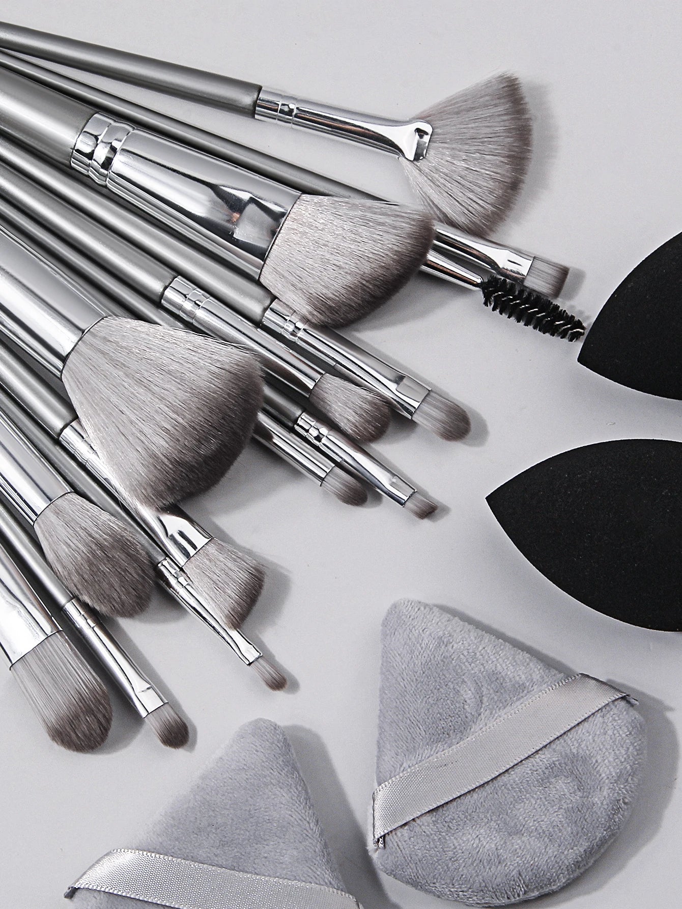 MAGIC-BRUSHES™